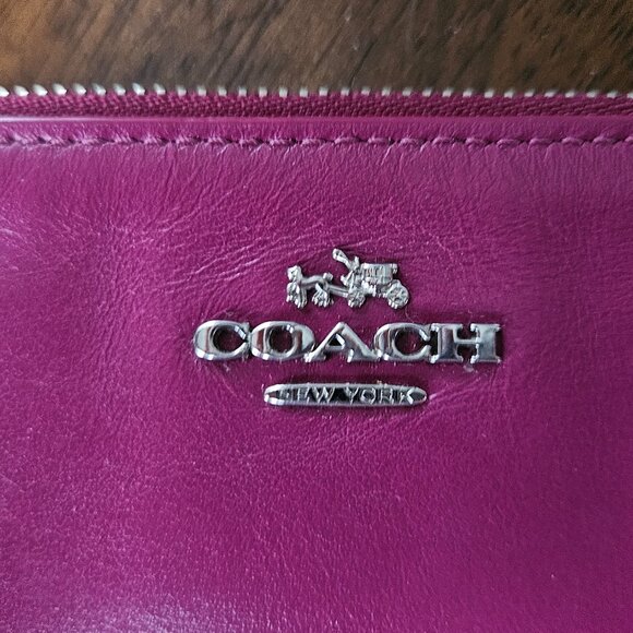 Coach Leather Wristlet - Picture 6 of 7